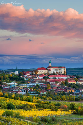 Červánky nad Mikulovem