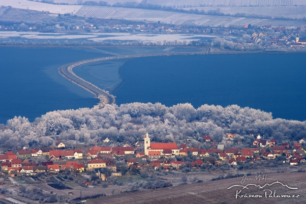 Krajina oděná námrazou